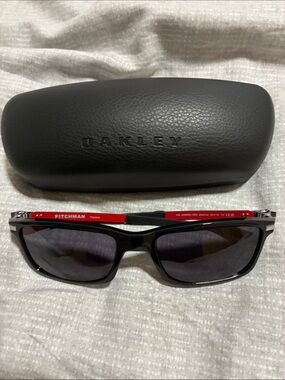 Oakley Pitchman Frames Black with Red Temples